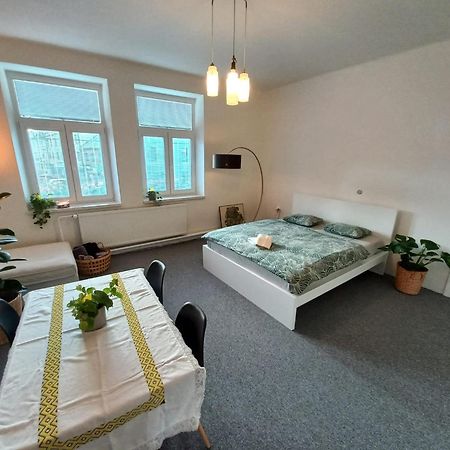 Lp 1926 Aneb U Nas Doma Apartment Zlín Екстериор снимка